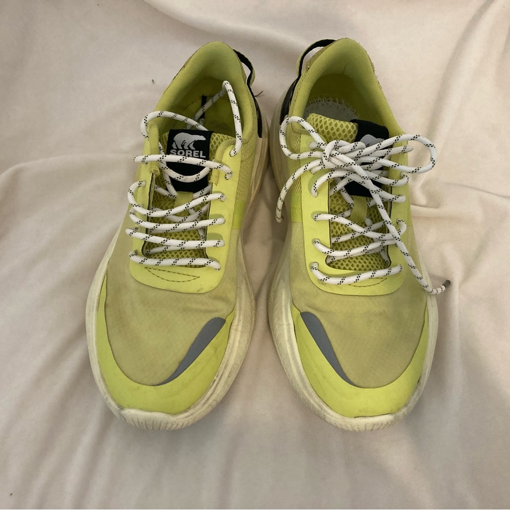 Sorel Waterproof Athletic Shoes size 8.5